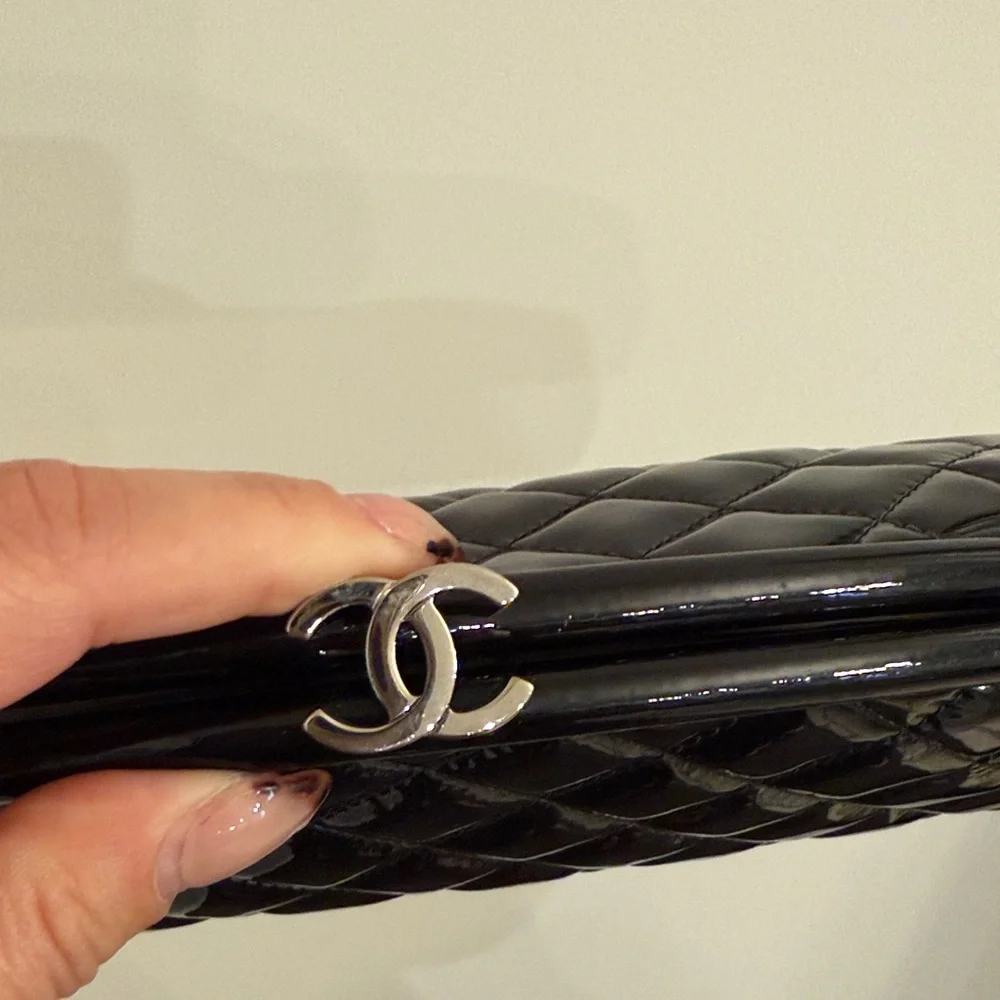CHANEL Black Patent Quilted Clutch - Picture 3 of 12